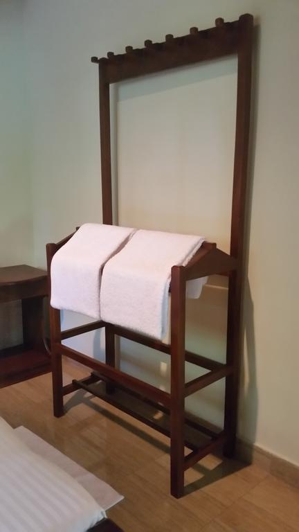 Hotel Sanasuma Rest à Anurâdhapura Extérieur photo